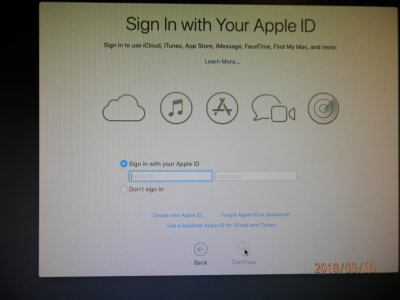 90. Sign in with Apple ID.JPG