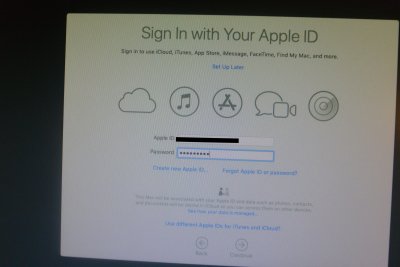 70.Sign with your Apple ID.JPG
