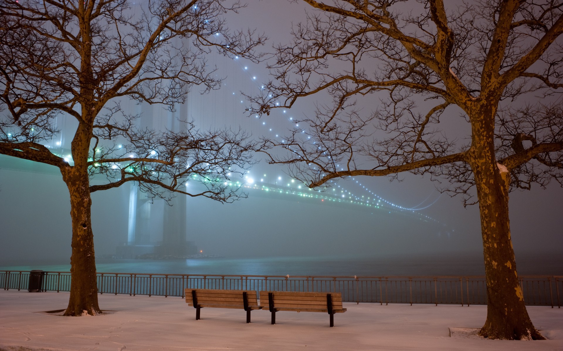 Misty Winter Night in the Park1920x1200